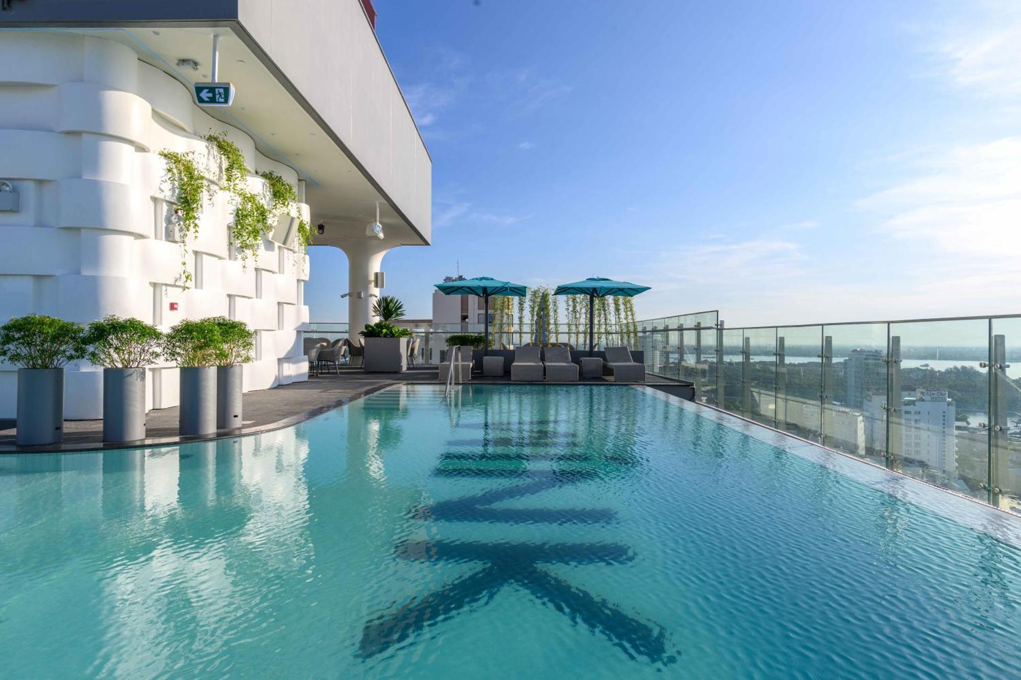 Wink Hotel Can Tho Ninh Kieu Wharf - 24Hrs Stay & Rooftop Pool Bar Εξωτερικό φωτογραφία